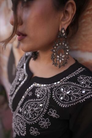 Embroidered Kurthi (Sleeping Collar+ Potli)